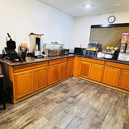 Days Inn By Wyndham North Platte Ngoại thất bức ảnh